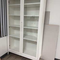 REGISSÖR Glass-door cabinet, white