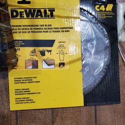 New DeWalt DW7647 10" 80T Table Saw Blade