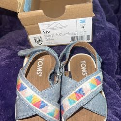 Toms Shoes