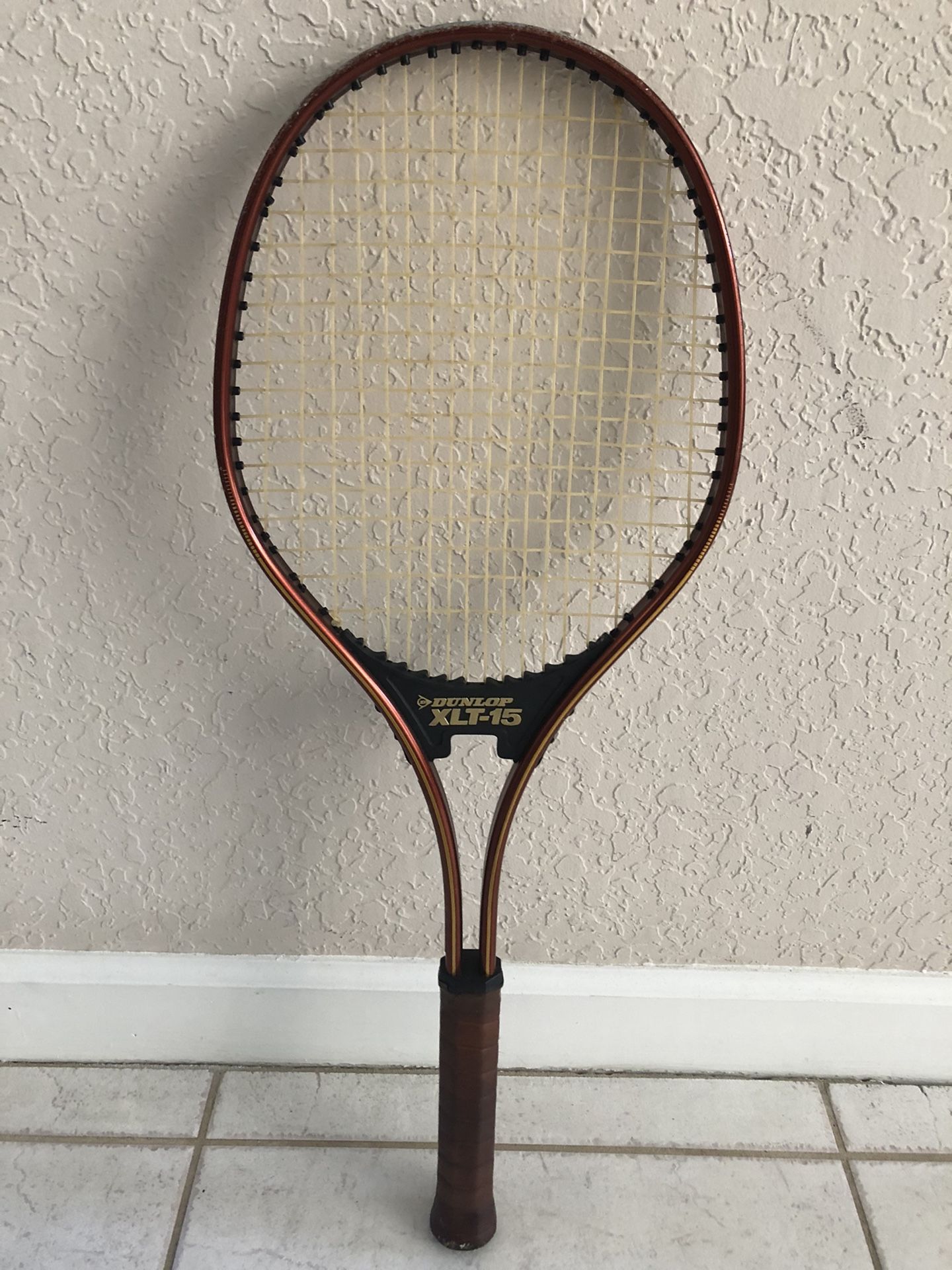 Dunlop XLT-15 Tennis racket with case. FIRM