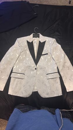 Two piece black and white tuxedo 36S
