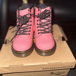 Toddler Dr. Martens 7c