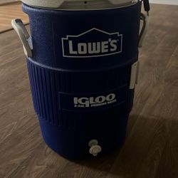  Igloo 5 Gallon Water Cooler, Used A Couple Times (kids Time)