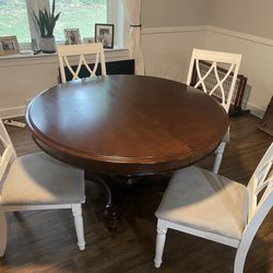 Wood Pedestal Table And Chairs 