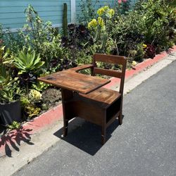 Free desk 