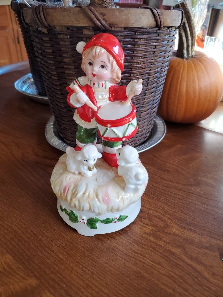 George Z. Lefton Ceramic Music Box