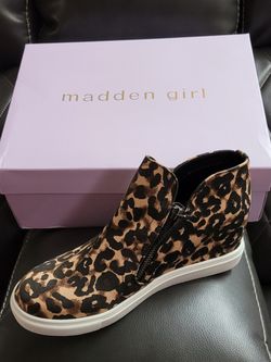 Madden Girl Women's Booties sz.9 Brand new