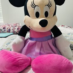 Disney Minnie Mouse Plush – Pink – Large