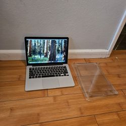 Macbook pro 13 in i7 8gb ram 512gb ssd, Adobe, ms office, charger final cut logic or best offer
