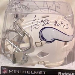 Chris Carter signed White Mini Vikings Helmet