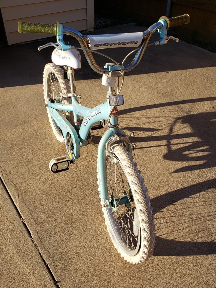 Girls bicycle with stand used