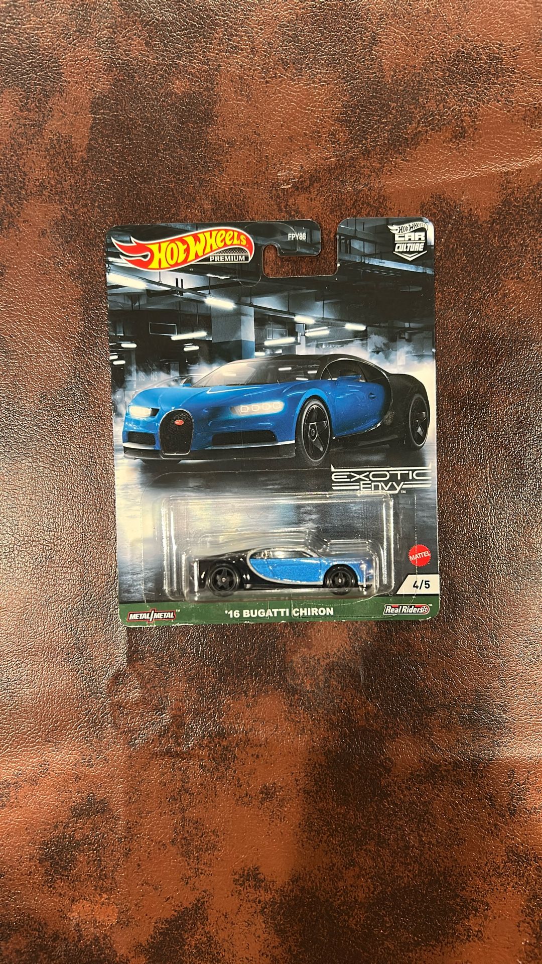 Hot wheels ‘16 Bugatti Chiron Premium Car