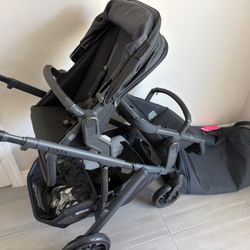 Barely Used UPPAbaby Vista V2