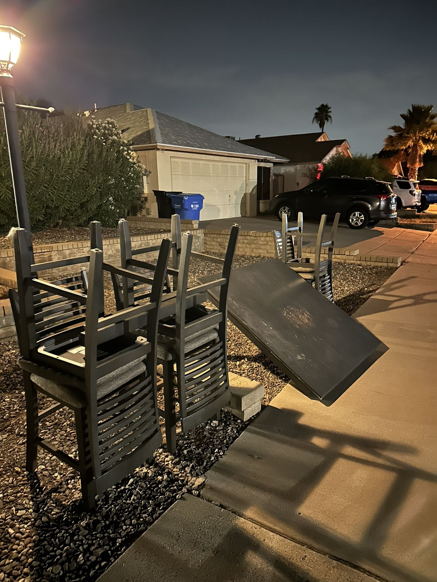 Free Table