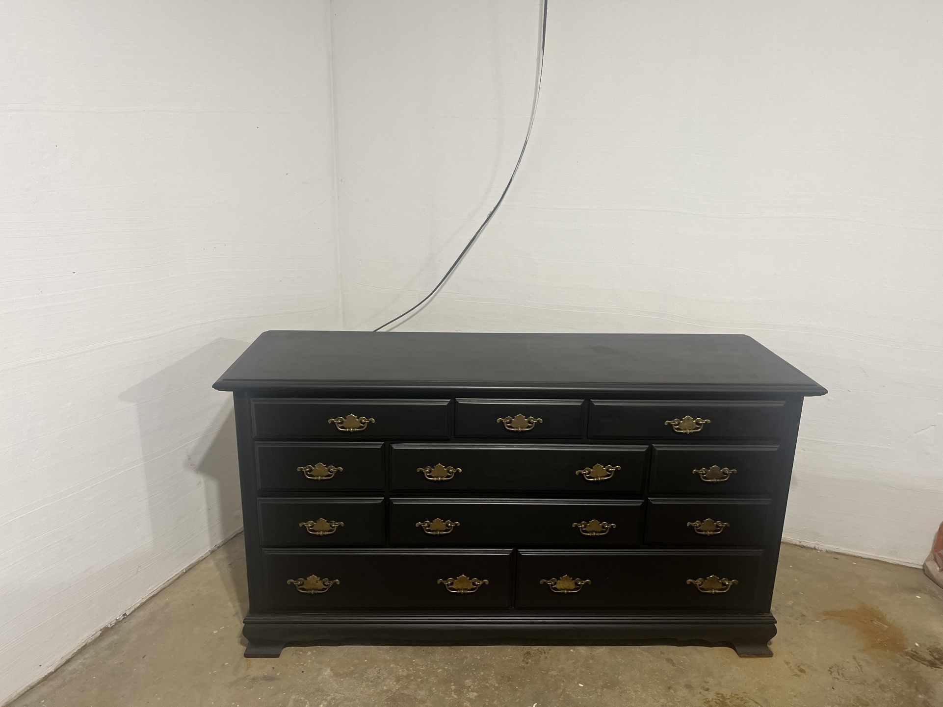 Vintage 100% Oak Wood Dresser 