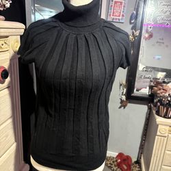 New item Joseph A short sleeve sweater