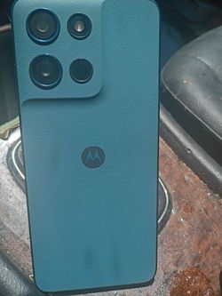 Motorola phone in service