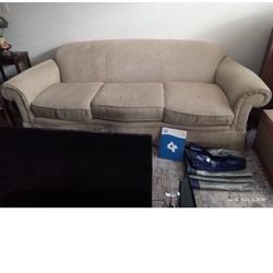 🌹3 SEATS SOFA FOR SALE🌹