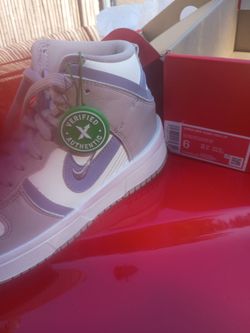 Nike Dunk High Up Women's Size 6