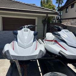 2018 Yamaha Waverunners