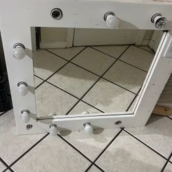 Vanity Mirror 