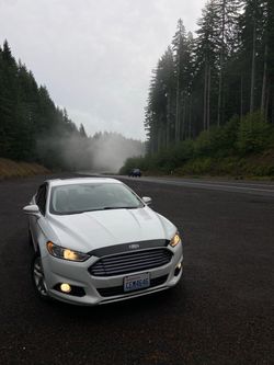 2016 Ford Fusion Hybrid