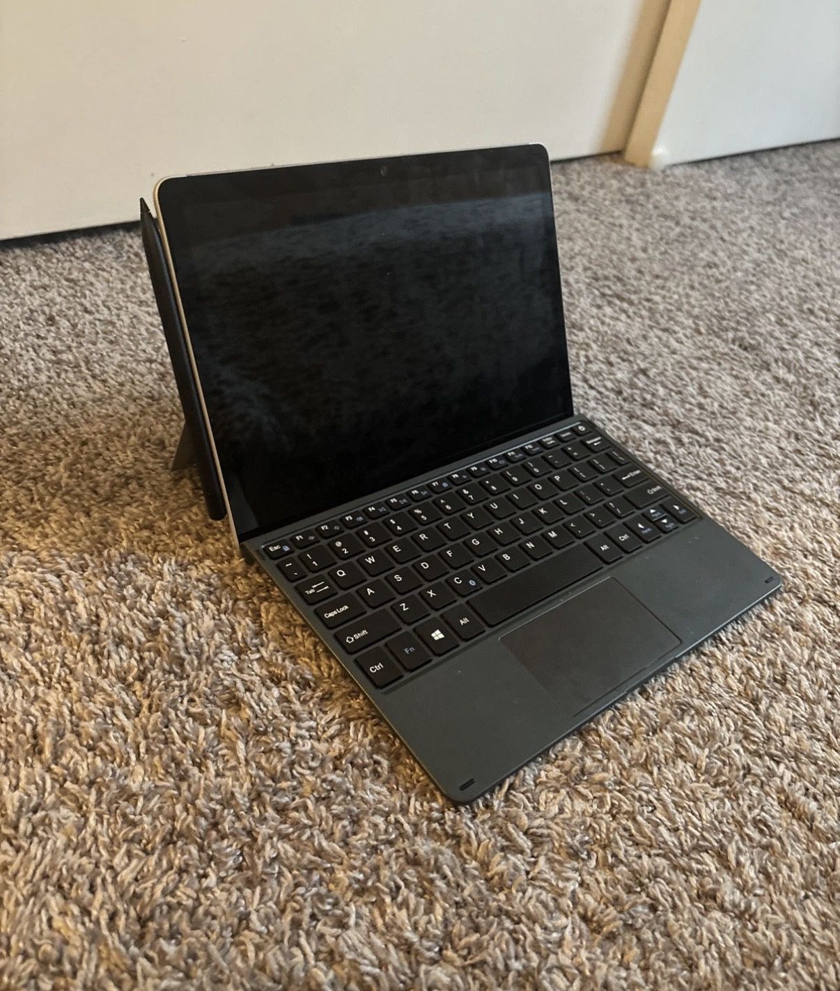 Microsoft Surface Pro 2 with Keyboard & Pen – Great Bundle (No Charger)