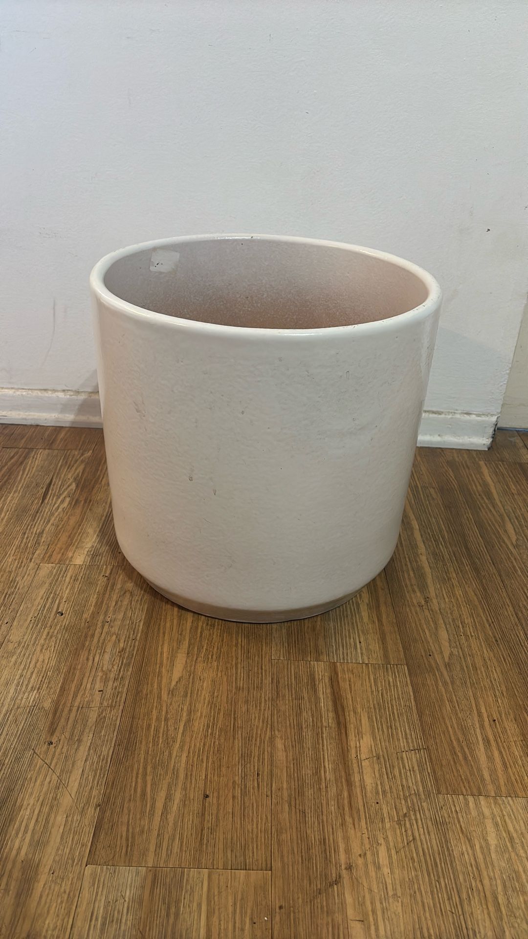 New Ceramic Large Heavy Plant Pot White