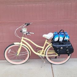 26" Huffy Beach Cruiser Bike With Saddlebags 