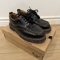 Dr Marten Lowell Size 9