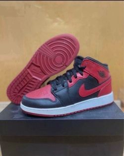Nike Air Jordan 1 Mid GS Banned Bred Sz 6.5Y Black Gym Red White 554725-074 Brand New