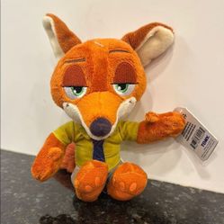 Disney Zootopia Nick Wilde Stuffed Plush Toy Fox. Size 8” with tags 