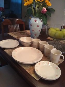 VINTAGE CORELLE service For 4. FOR EVER YOURS.