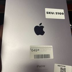 Like New: Purple iPad Air M2 (11-inch, 128GB, Cellular)