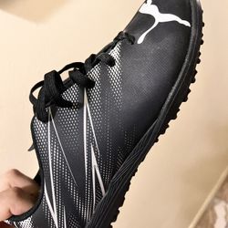 Boy Pumas 4.5