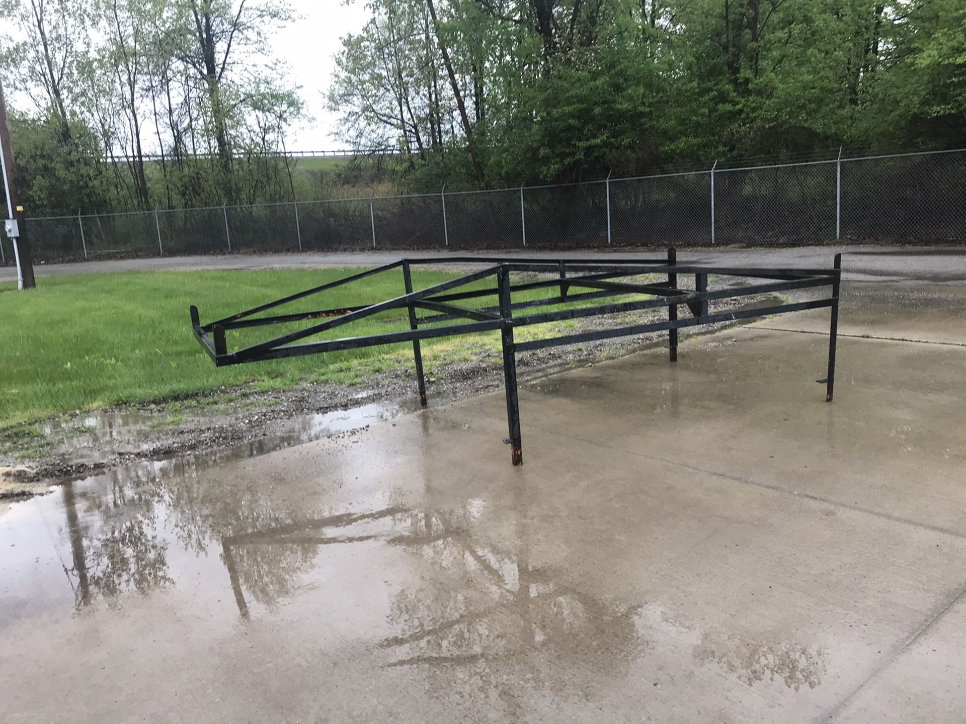 Heavy duty ladder rack