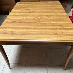 Dining Room Table 6 Matching Chairs