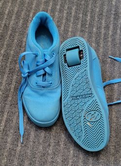 Kids blue Heelys skate shoes
