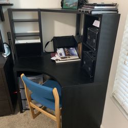 Desk And Chair $65 For All🎄🎈🎄 House And Office Furniture, Furniture, Student Desk, College Desk, Homework Desk, Black, Sell, Garage sell, Organizer