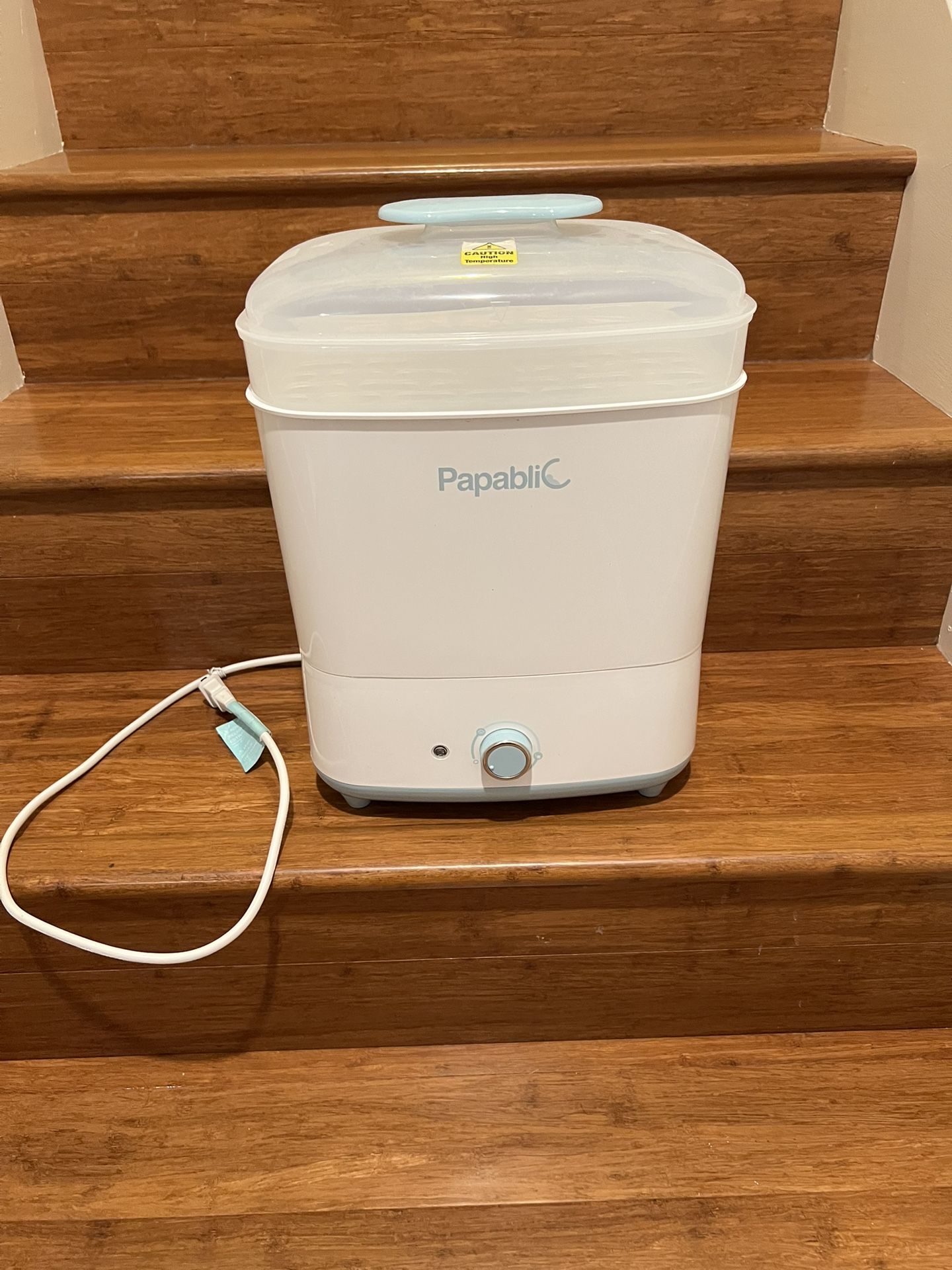 GREAT CONDITION- Infant Bottle Sterilizer - PapabliC