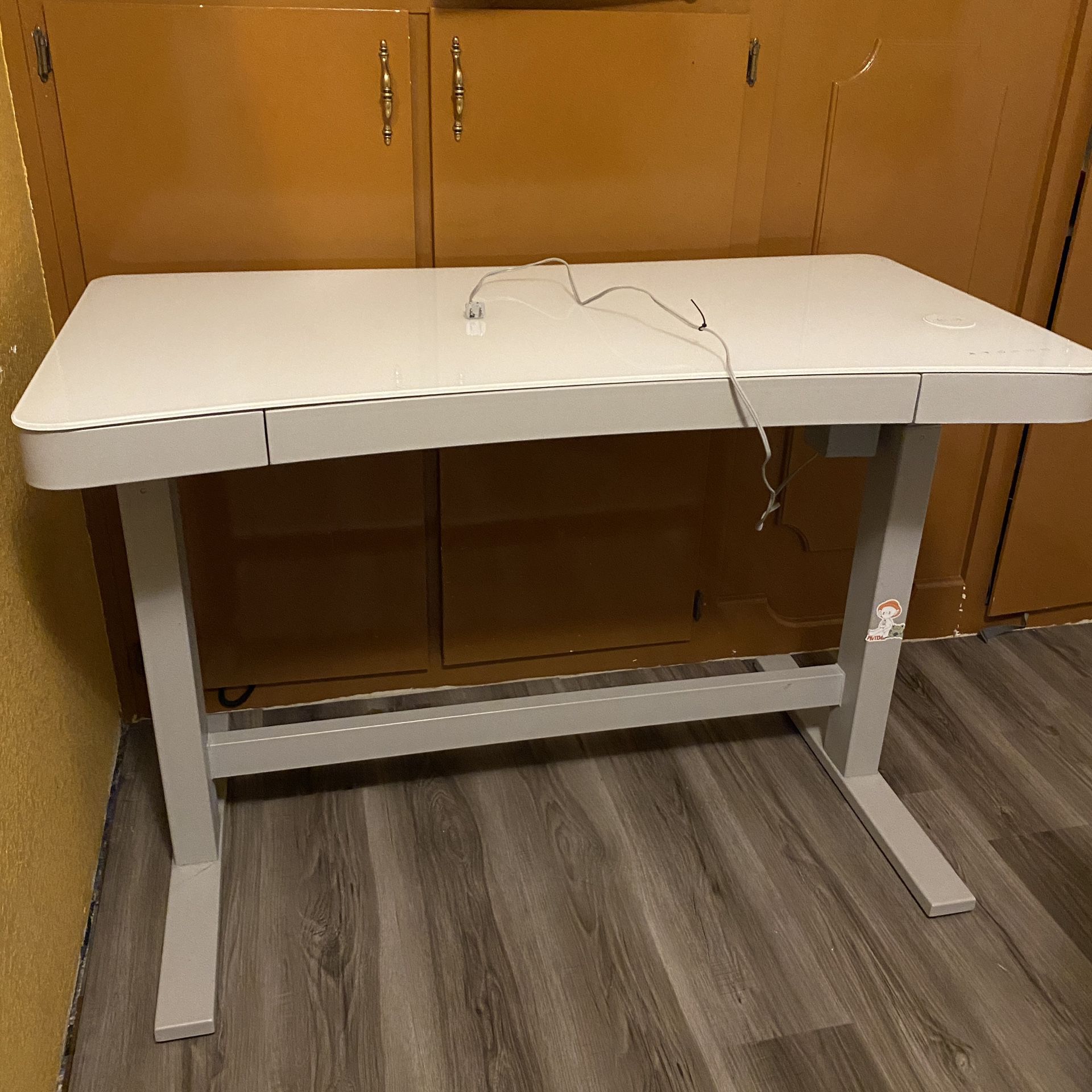 Tresanti 47” width glass white standing desk with drawer 