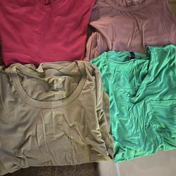 Women’s Clothes / Shirts Size Large / L 