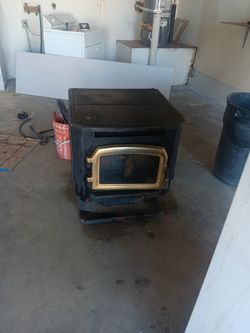 Pellet Stove
1,800 sq. ft. Stove with 45 lb. Hopper an