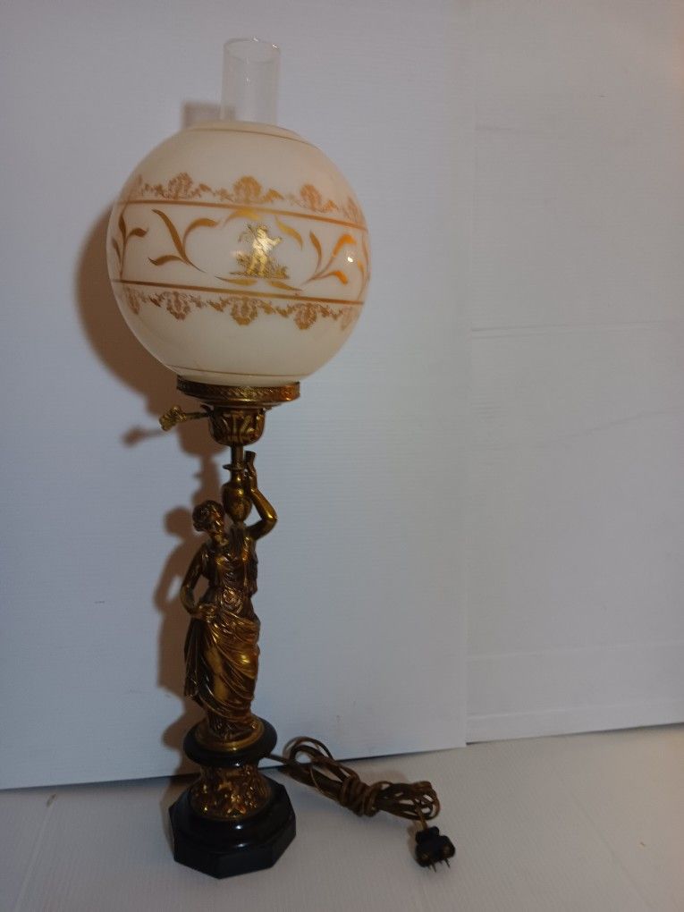 Vintage Gone With The Wind Lamp