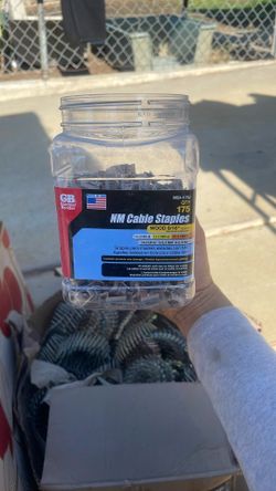 Cable Staples 
