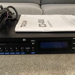 Tascam CD-400U CD/SD/USB Player with Bluetooth® Receiver and FM/AM Tuner