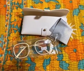 White Women's Fashion Eyewear with Case