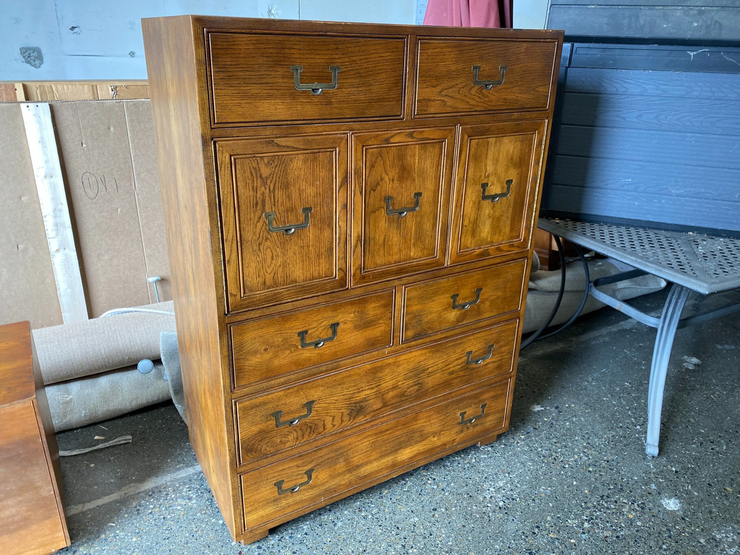 HENREDON Vintage Artifacts MCM 7 Drawer Dresser