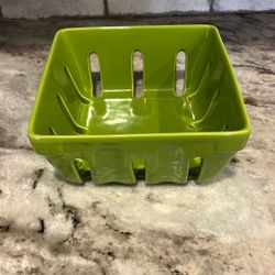 Green Ceramic basket/bowl