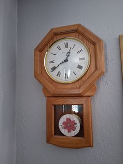 Battery operated clock approximately 22 in high